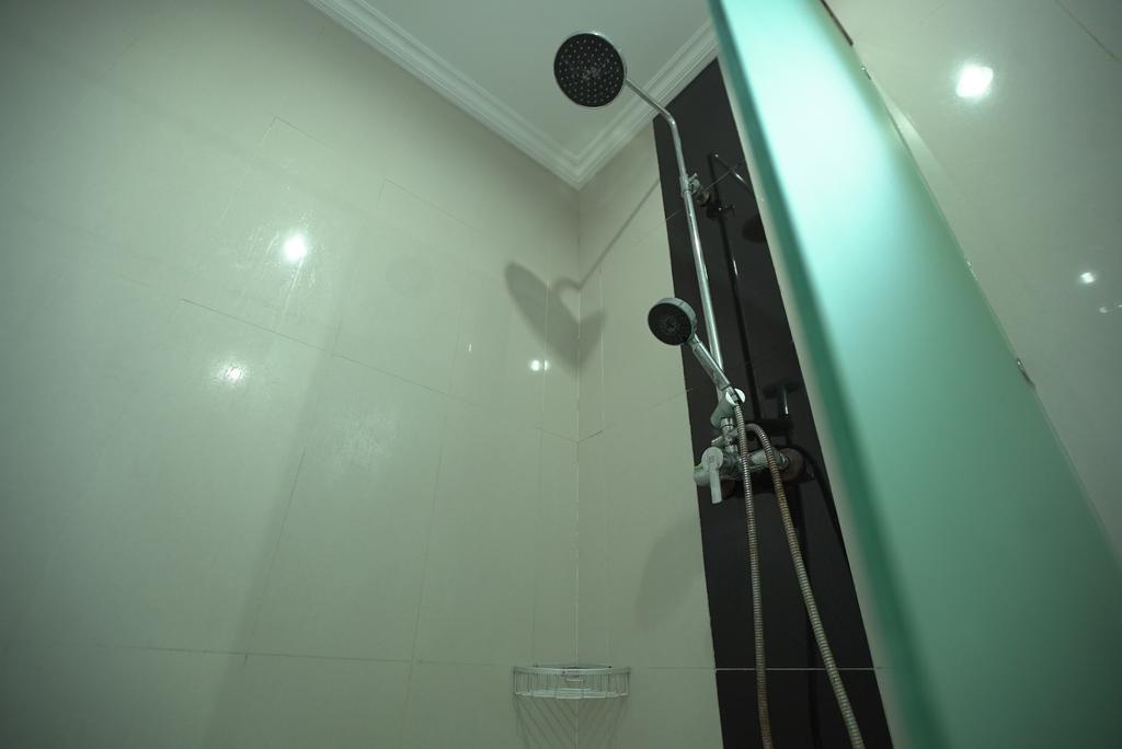 Готель Rena Segara House Kuta Кута Екстер'єр фото