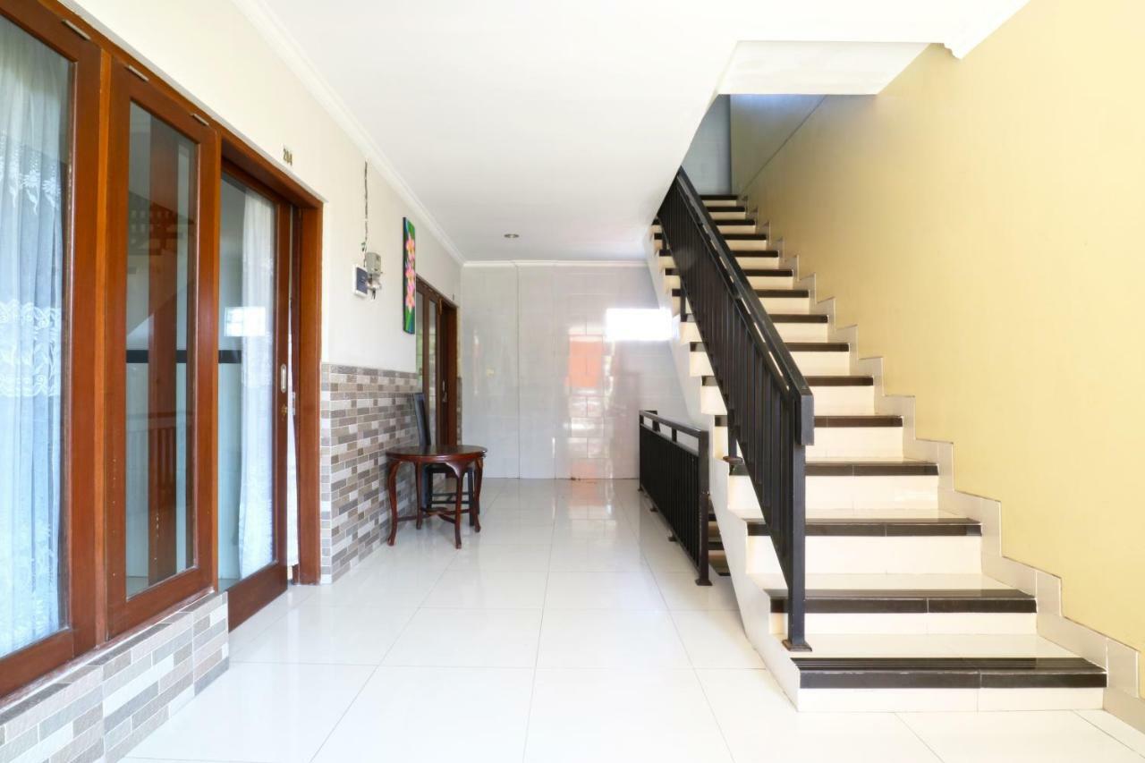 Готель Rena Segara House Kuta Кута Екстер'єр фото